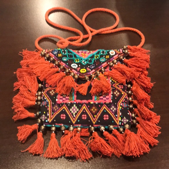 Tolani fringe crossbody - Picture 2 of 4